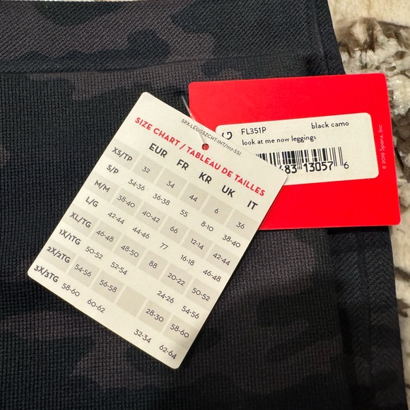 SPANX Leggings - Picture 13 of 13